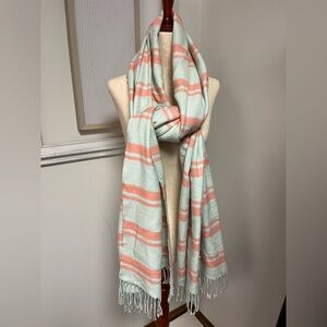 Gap Women’s Aqua and Coral Scarf